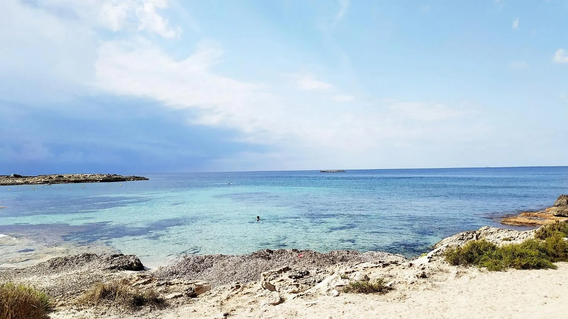 Sand - Enjoytheseaincolonia We Rent From Sat To Sat, Except Winter كولونيا سانت خورذي شقة